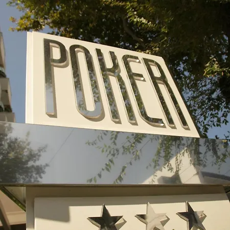 מלון Poker 3*