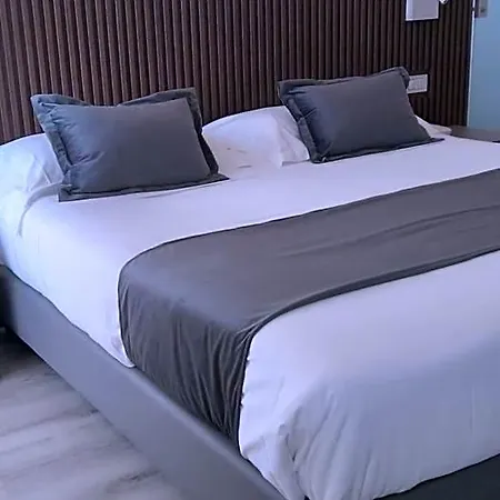 Poker Hotel 3*