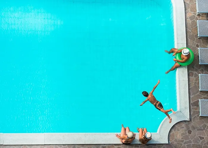 מלון Poker ריצ'יונה